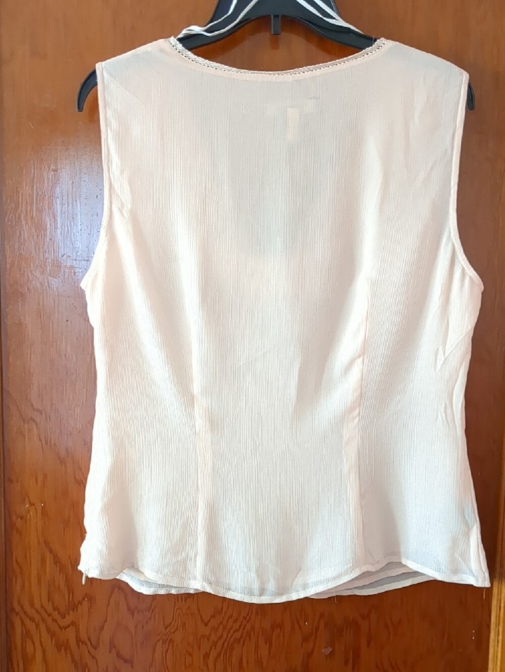 3 for $30 Jones Wear Light Blush V-Neck Pleated Blouse - Picture 4 of 4